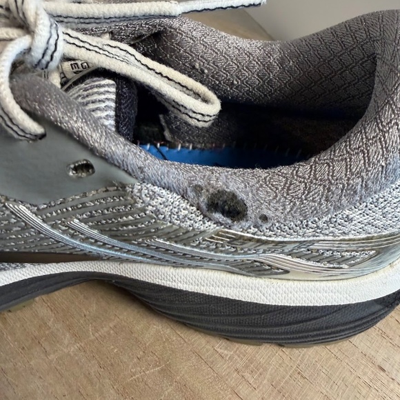 Brooks Ghost 12 Womens Running Shoes Gray Black Size 9 Medium EU 40.5 - Picture 8 of 8